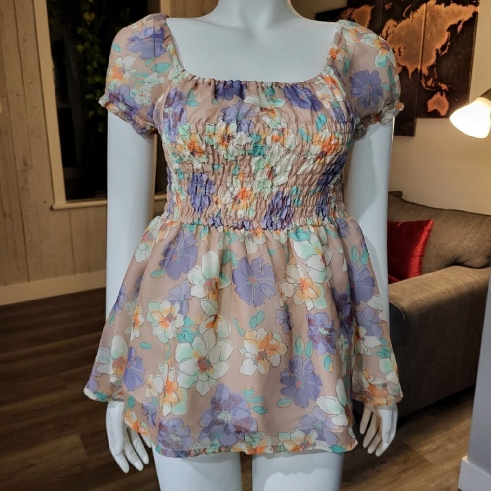 DAZZLIN - Smocked body floral puff sleeves